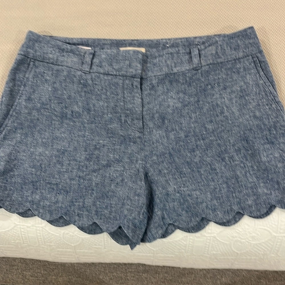 LOFT Blue Scalloped Hem Women Shorts
